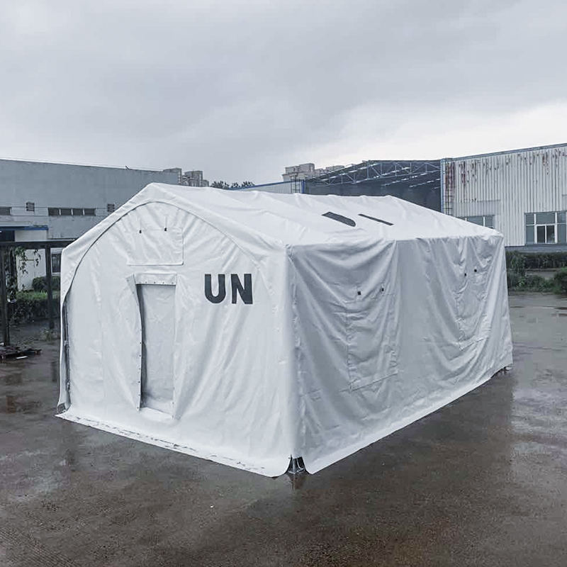 5x7m 유형 막으로 덮인 강철 프레임 구조 구호 텐트